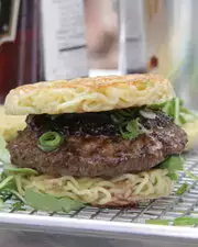 Le Ramen Burger