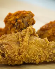 Quel est la provenance du poulet de chez KFC