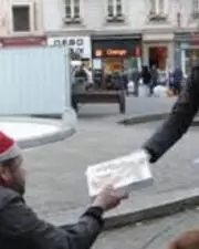 Des pizzas pour les SDF de Lyon à Noël